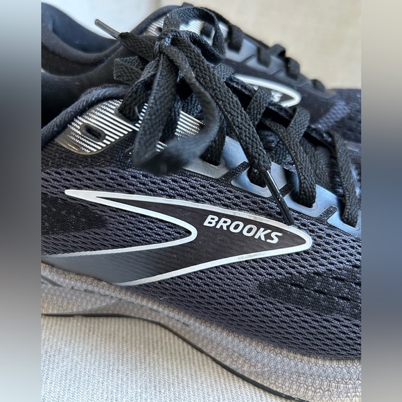 Brooks Levitate GTS 6 Womens Shoes Sz 8 B Road Running Athletic Black Sneakers - Picture 4 of 8